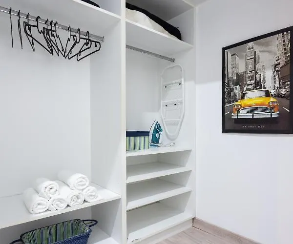 Home2book Center Design Cruz *